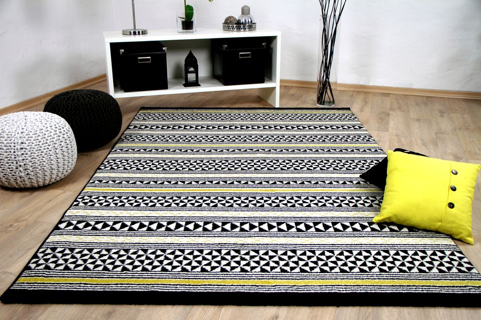Designer Teppich Sevilla Modern Schwarz Gelb Stripes
